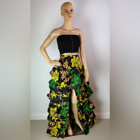 Handmade Green Multicolor Layered Ruffle Floral Print High Slit Maxi Skirt - Picture 4 of 10